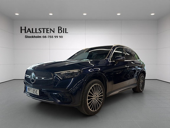 Mercedes-Benz GLC300 e 2 of 26