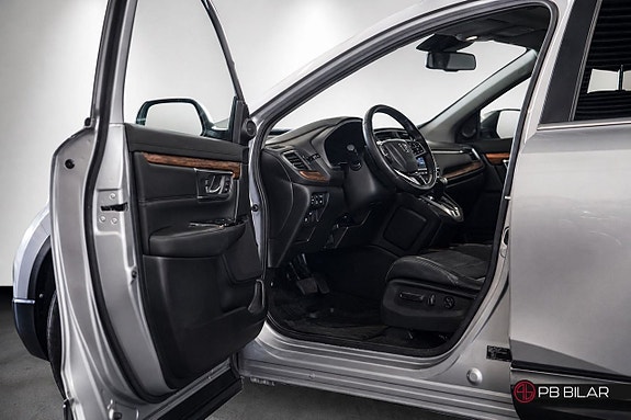 Honda CR-V 11 of 27