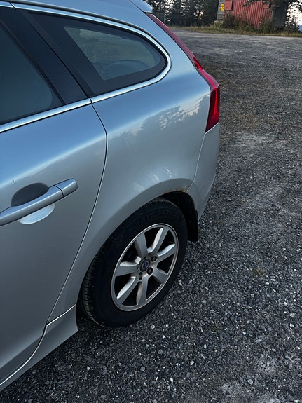 Volvo V60 5 of 6