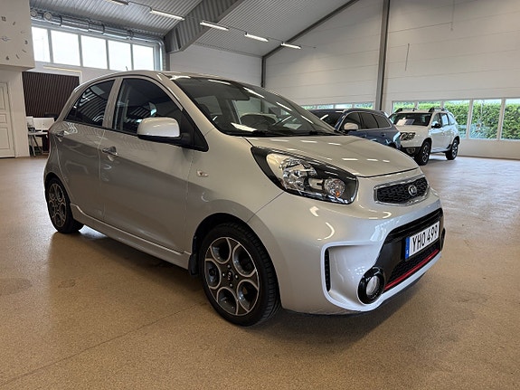 Kia Picanto 2 of 9