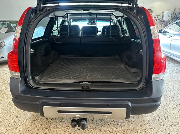 Volvo XC70 12 of 12