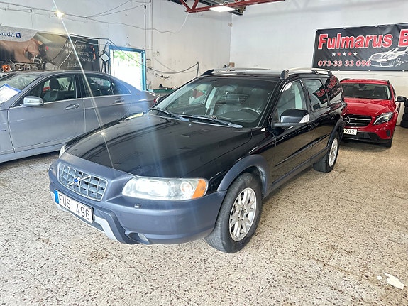 Volvo XC70 3 of 12