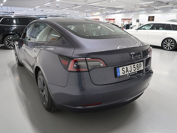 Tesla Model 3 10 of 30