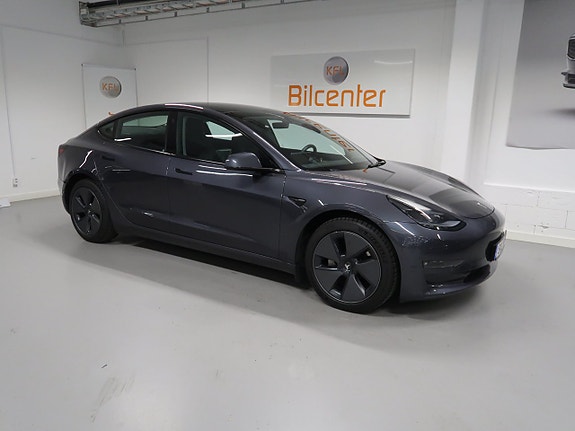 Tesla Model 3 6 of 30