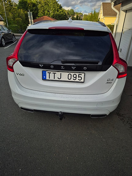 Volvo V60 4 of 6