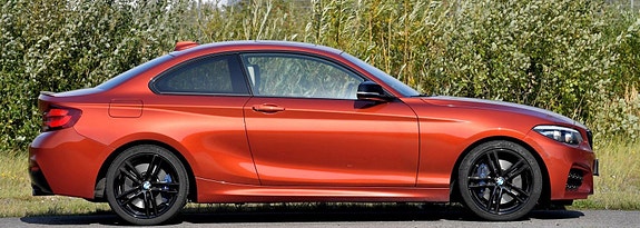 BMW M240i 4 of 13