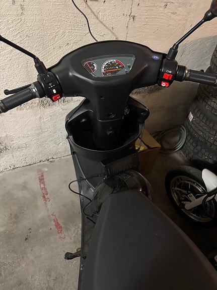 Vespa 2025/08 3 of 4