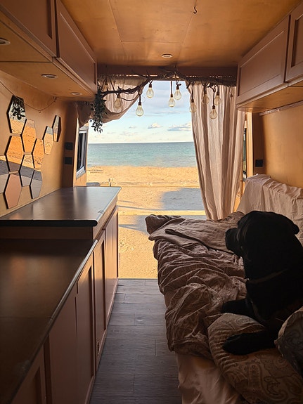 Mercedes-Benz Sprinter 7 of 10