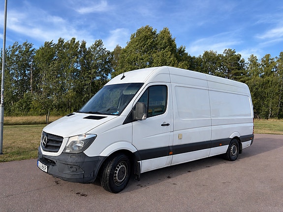 Mercedes-Benz Sprinter 9 of 10