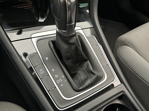 Volkswagen Golf I 23 of 29