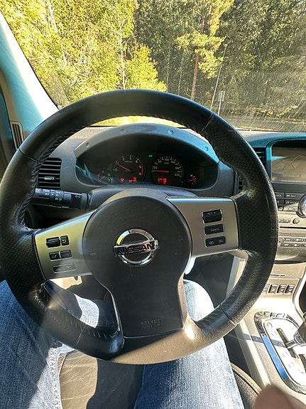 Nissan Navara 10 of 13