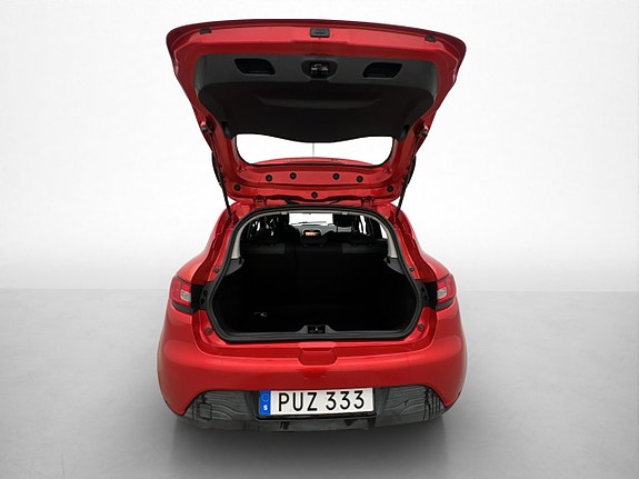 Renault Clio 23 of 27
