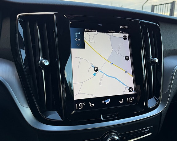 Volvo V60 18 of 27