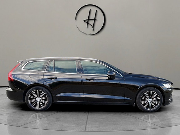 Volvo V60 5 of 27