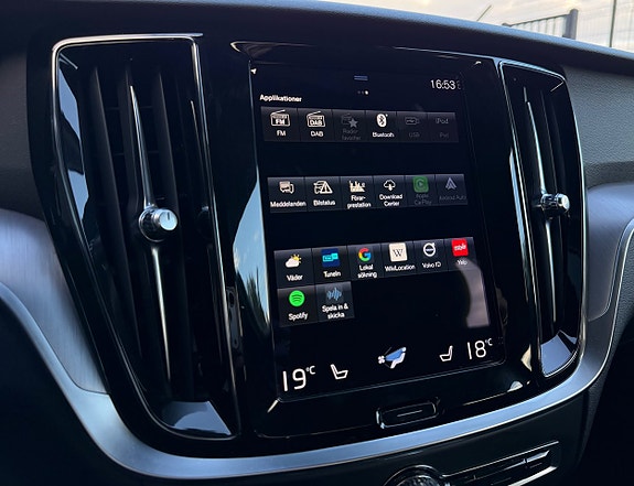 Volvo V60 23 of 27