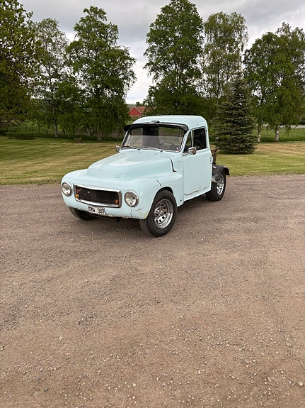 Volvo PV445 2 of 8