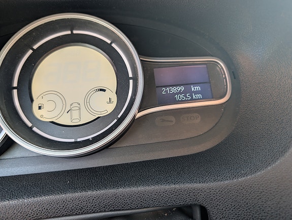 Renault Megane III 6 of 6