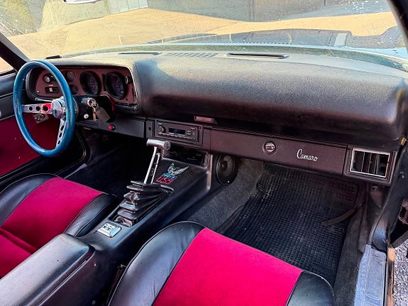 Chevrolet Camaro 23 of 30