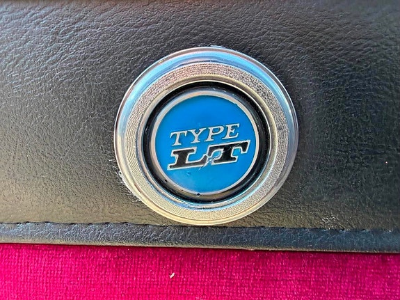 Chevrolet Camaro 26 of 30