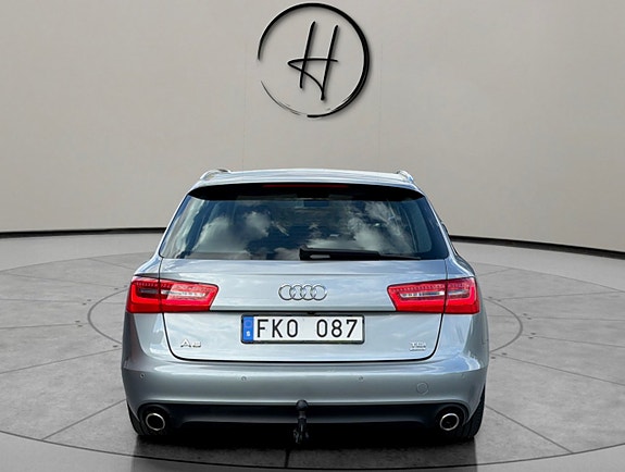 Audi A6 4 of 30