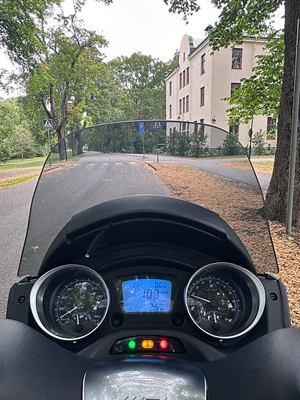 Piaggio MP3 300hpe sport 7 of 7