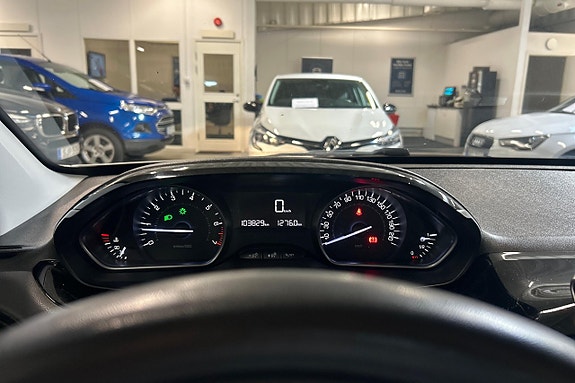 Peugeot 208 17 of 24