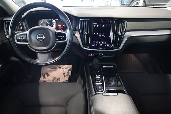 Volvo V60 16 of 28