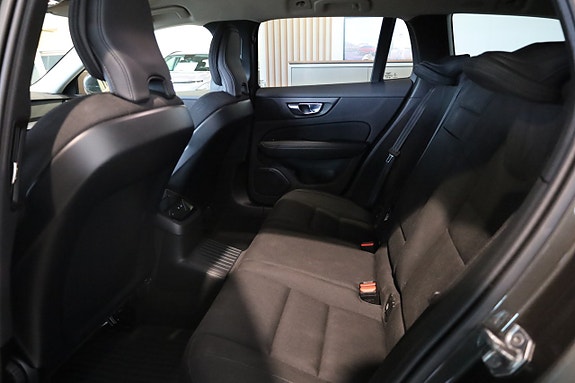 Volvo V60 15 of 28