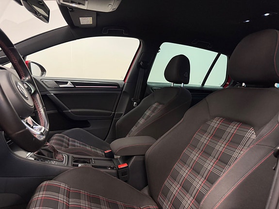 Volkswagen Golf I 15 of 21