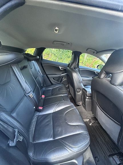 Volvo V40 9 of 10