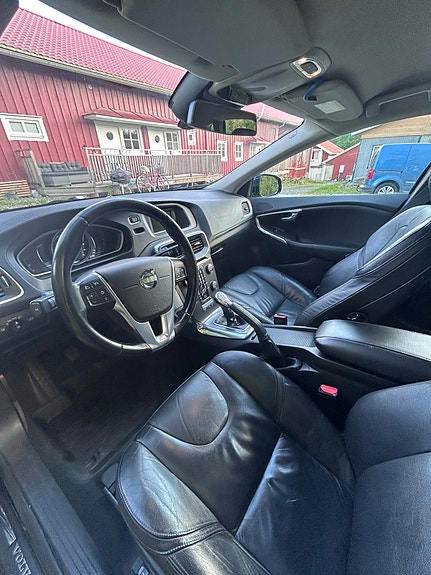 Volvo V40 6 of 10