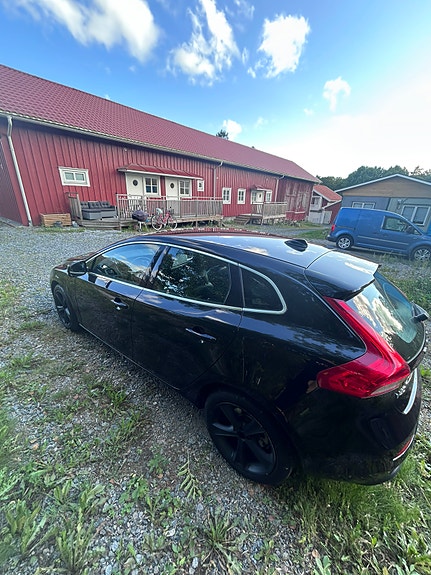 Volvo V40 4 of 10