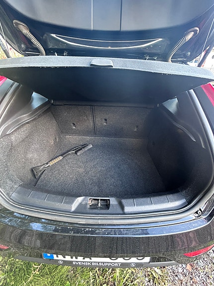 Volvo V40 7 of 10