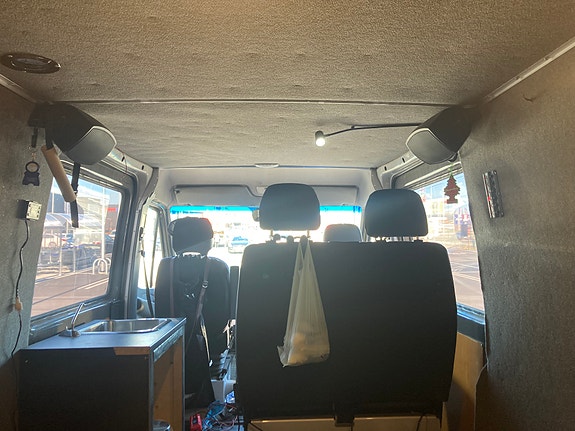 Mercedes-Benz Sprinter 13 of 13