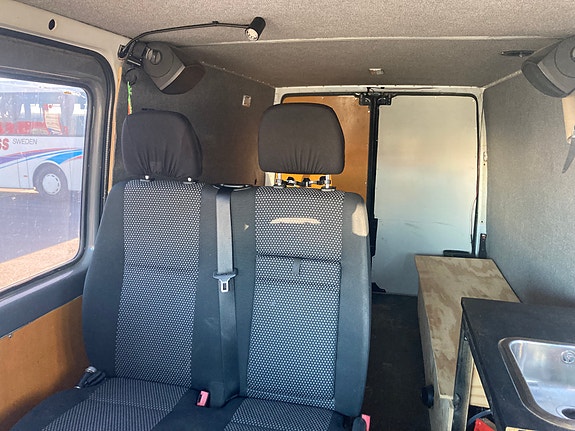 Mercedes-Benz Sprinter 6 of 13