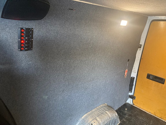 Mercedes-Benz Sprinter 11 of 13