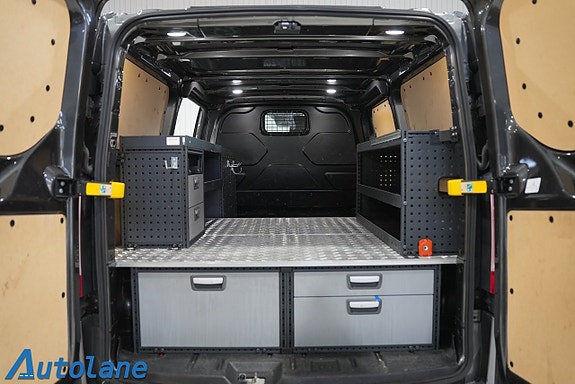 Ford Transit Custom 13 of 30