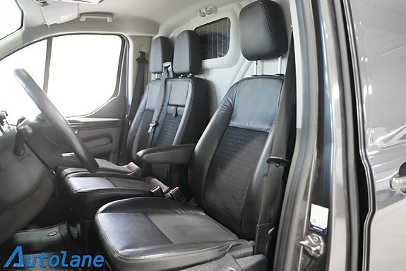 Ford Transit Custom 23 of 30