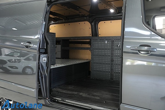 Ford Transit Custom 17 of 30