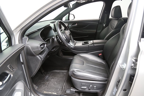 Hyundai Santa Fe 10 of 30