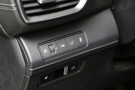 Hyundai Santa Fe 14 of 30