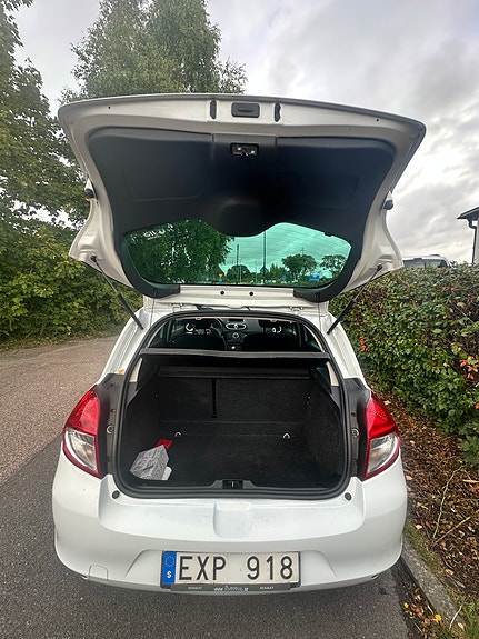 Renault Clio 3 of 6
