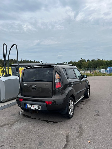 Kia Soul 2 of 7