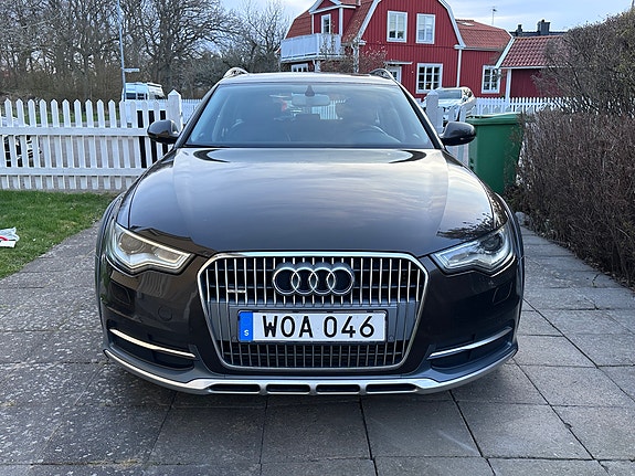 Audi A6 allroad 2 of 14