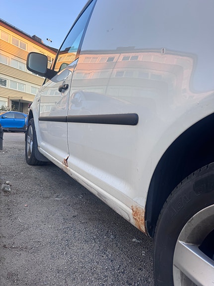 Volkswagen Caddy 4 of 4