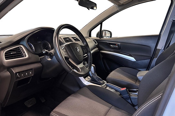 Suzuki SX4 S-Cross 13 of 25