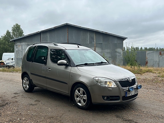 Skoda Roomster 3 of 4