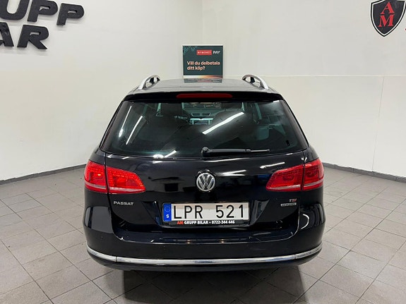 Volkswagen Passat 8 of 18