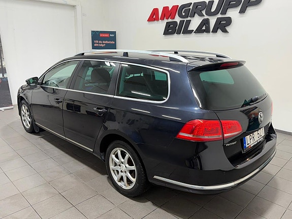 Volkswagen Passat 15 of 18