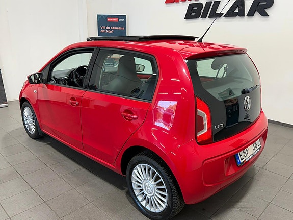 Volkswagen UP! 14 of 17
